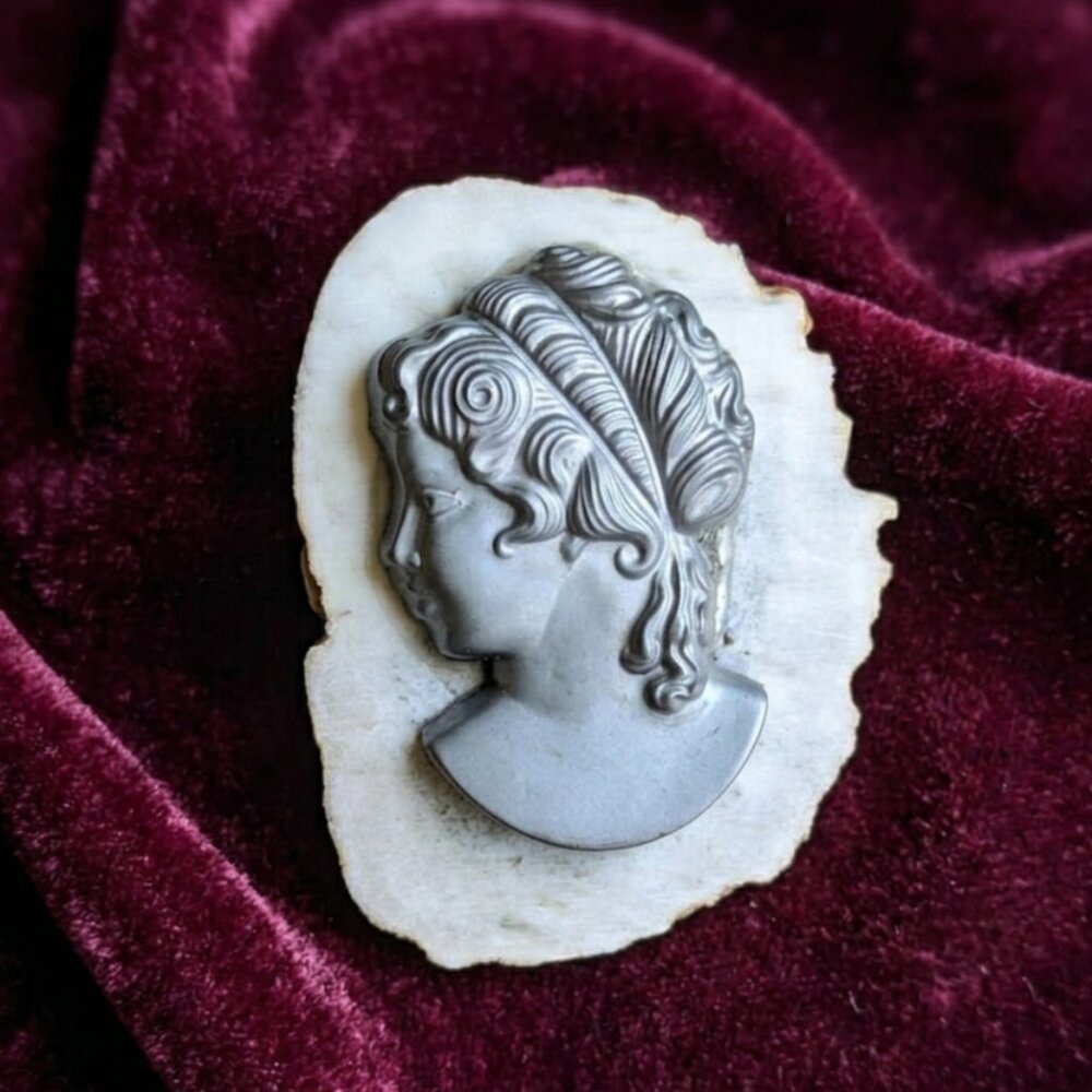Vintage Antler Slice Cameo Adjustable Ring